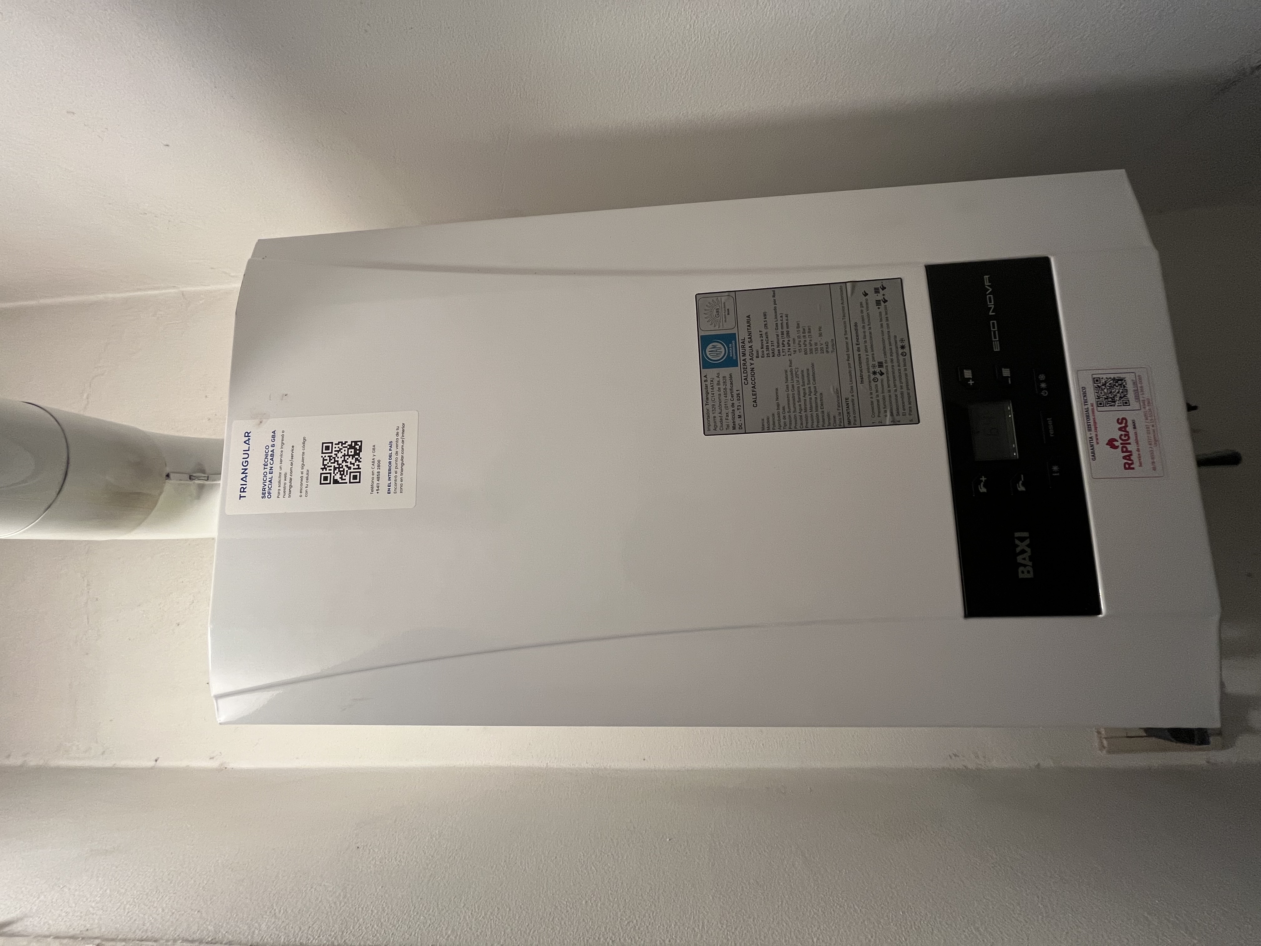 Instalación profesional caldera BAXI Eco Nova por RAPIGAS